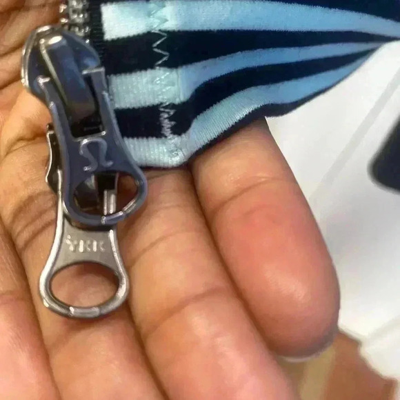 Lululemon Daily Yoga Jacket Sz 4 - Picture 7 of 8